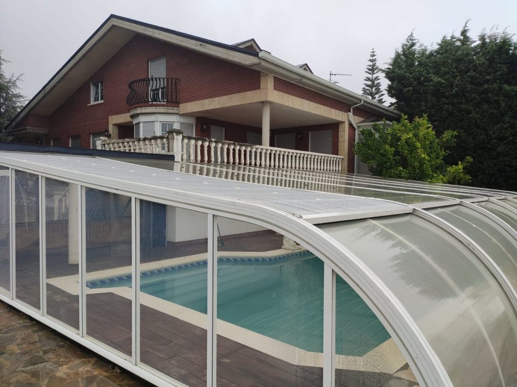 Villa Ostrera Cantabria piscina cubierta